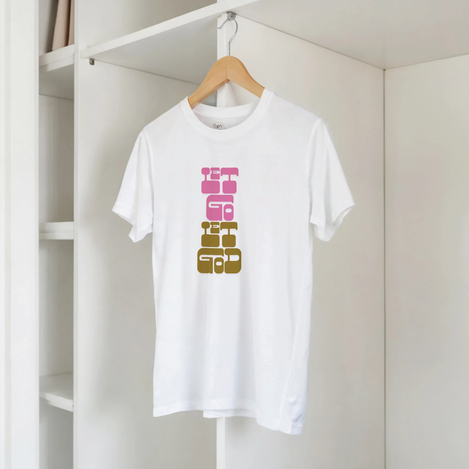 ef37e0ff-cf73-48f2-91b3-781c6616409d